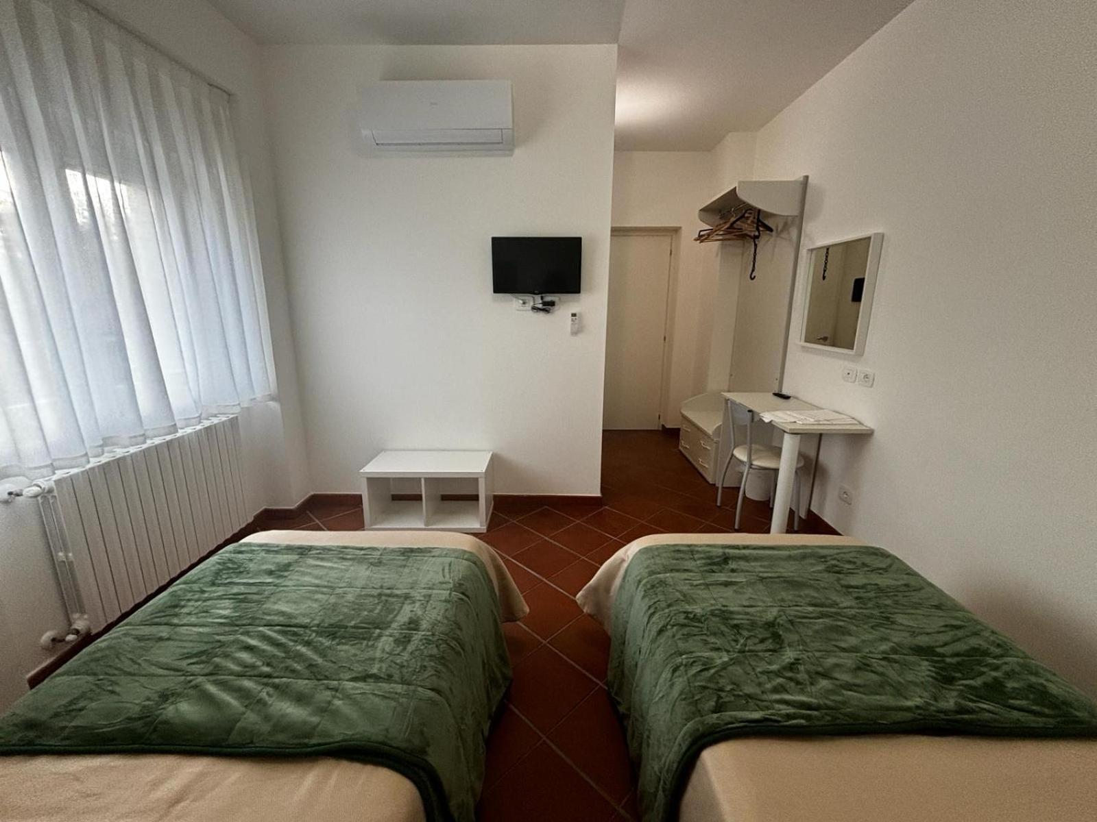 La Nuova Dimora B&B LʼAquila Exterior foto